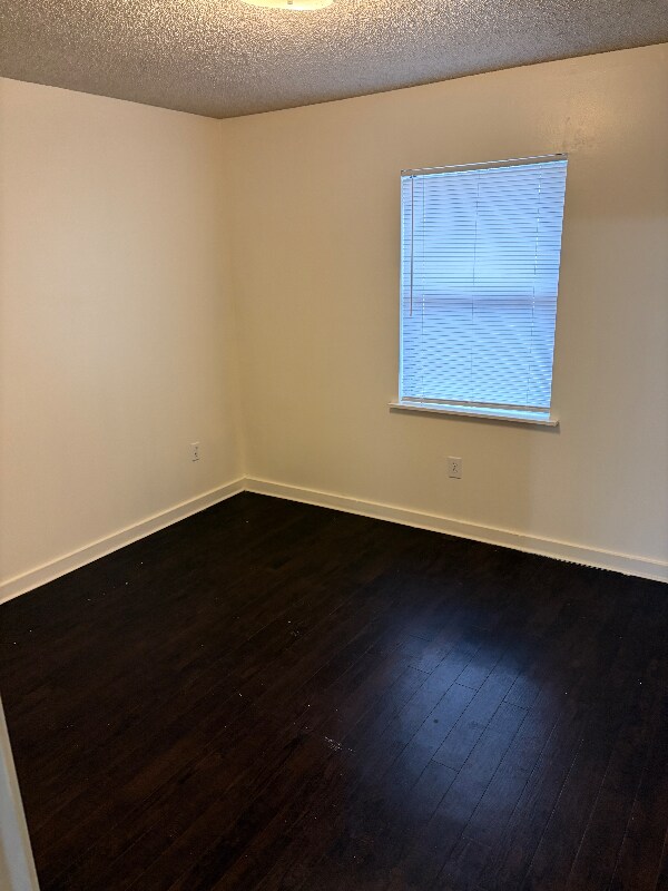 Foto del edificio - 19490 Magnolia St