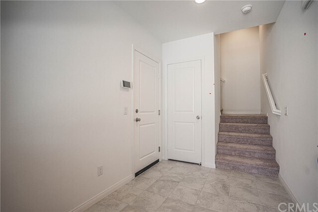 Building Photo - 8930 Jasmin Dr