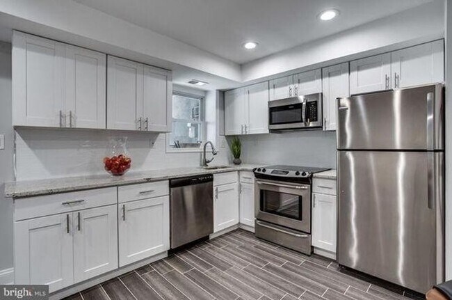 Photo - 3740 9th St NW House