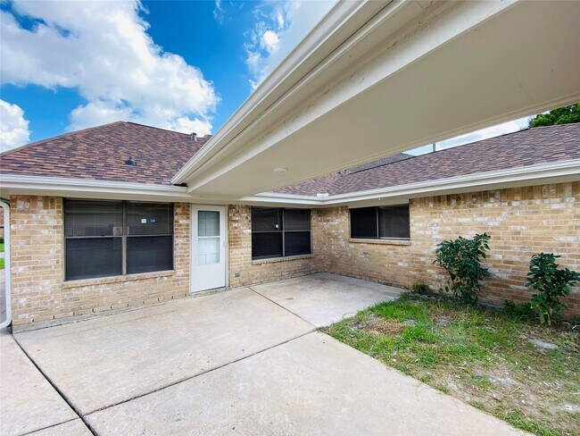 Building Photo - 14815 Earlswood Dr