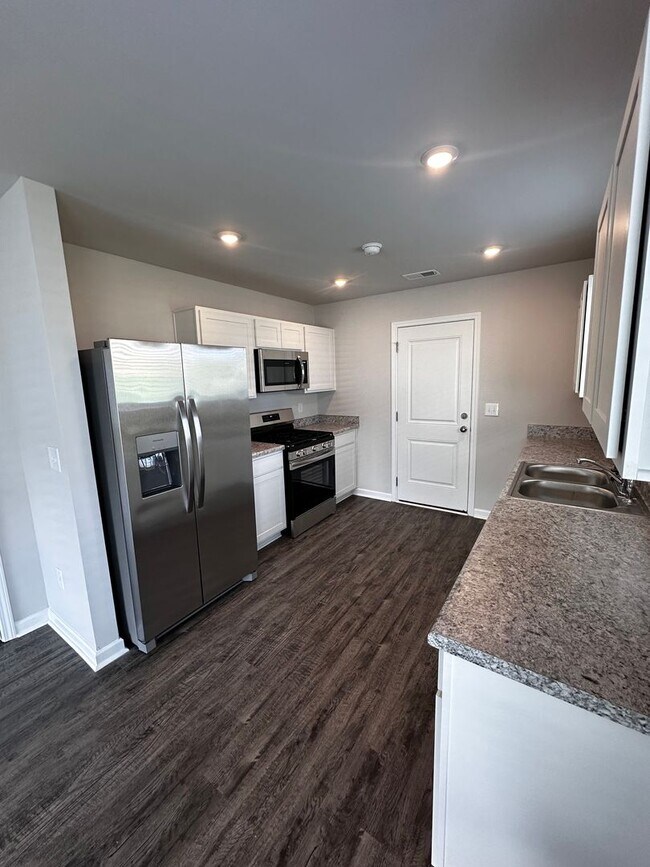 Foto del edificio - New build for rent in Pell City!