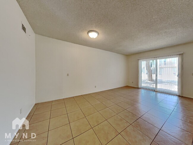 Foto del edificio - 2828 E Tierra Buena Ln