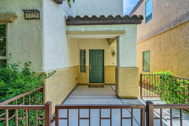 Building Photo - 7725 Blended Stitch Ct