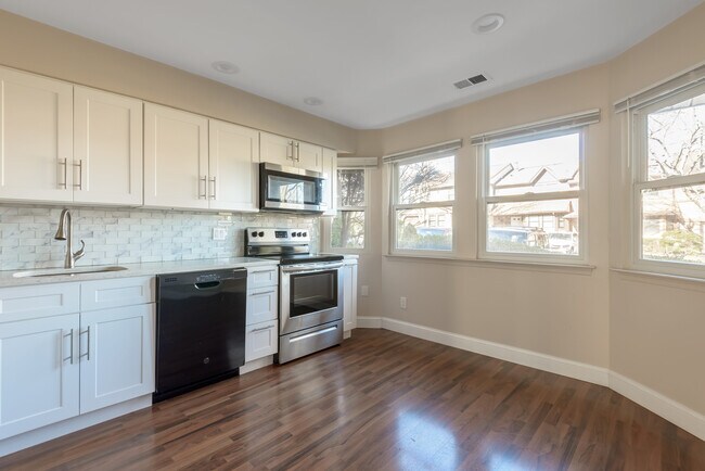 Building Photo - 20 Wimbledon Ct