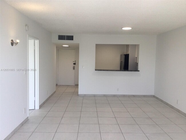Foto del edificio - 500 Three Islands Boulevard