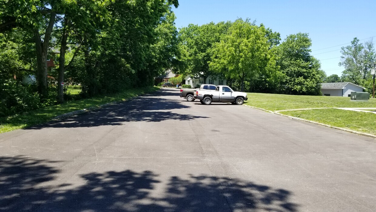 Foto principal - 405 Norwood Dr