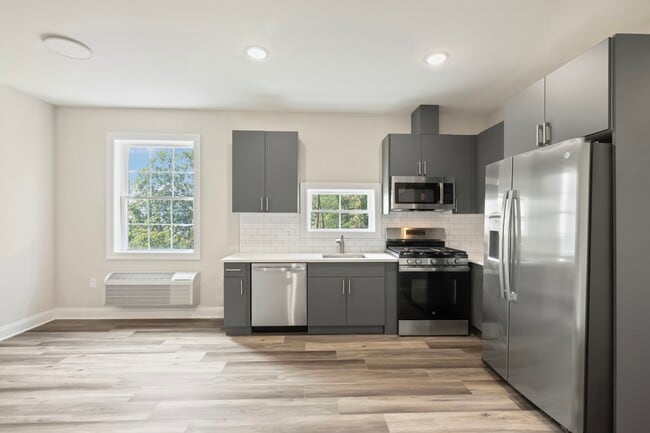 Kitchen - Woodside Heights