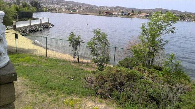 Foto del edificio - 22310 Canyon Club Dr