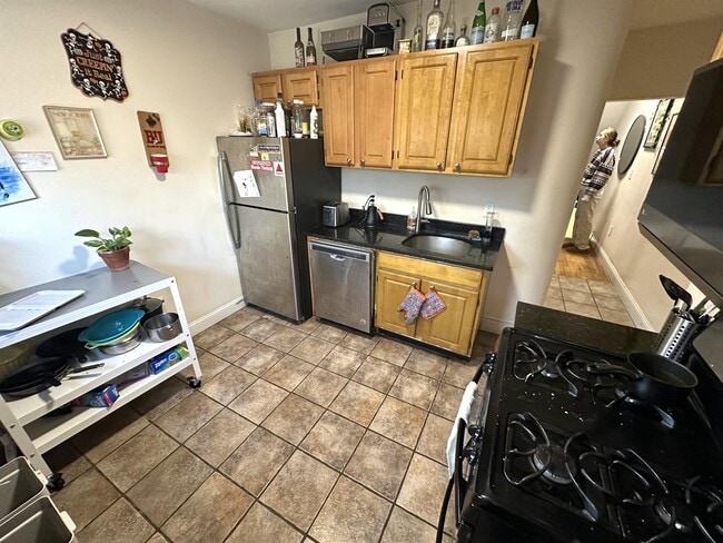 Photo - 21 Pratt St (Boston, MA) Townhome
