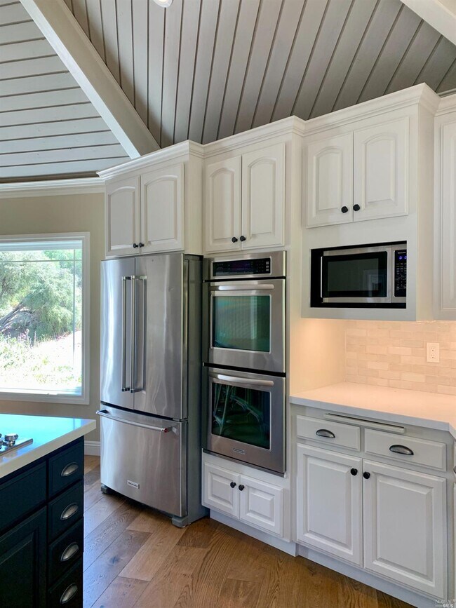 Foto del edificio - 6161 Dry Creek Rd