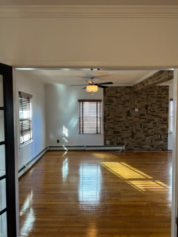 Foto del edificio - 2130 N Hudson St