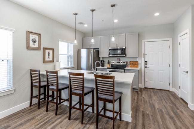 Foto del edificio - 144 W 5th St