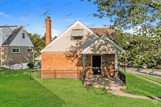 Building Photo - 5009 Limberlost Ln