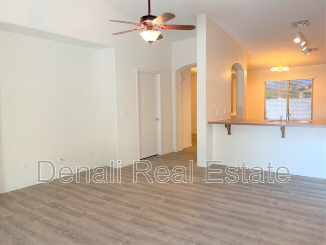 Building Photo - 2729 S Conestoga Rd