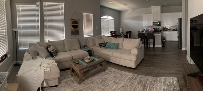 Building Photo - 6540 Iron Horse Blvd