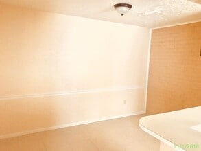 Building Photo - 1507 Barcelona Way Dr