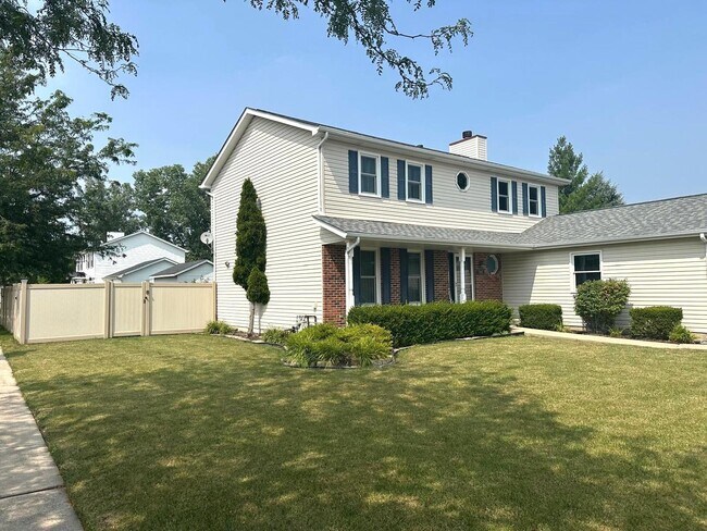 Building Photo - 7005 Manchester Dr