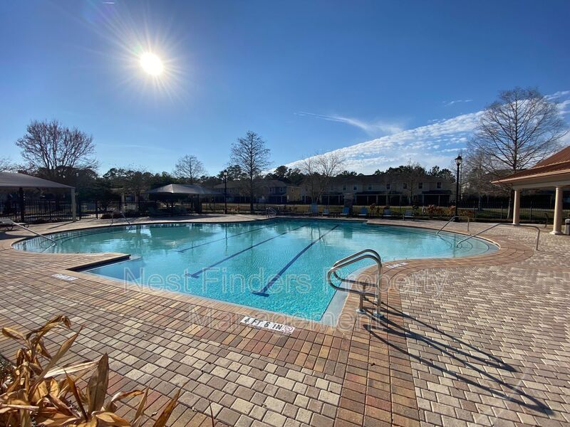 Foto principal - 808 S Black Cherry Dr