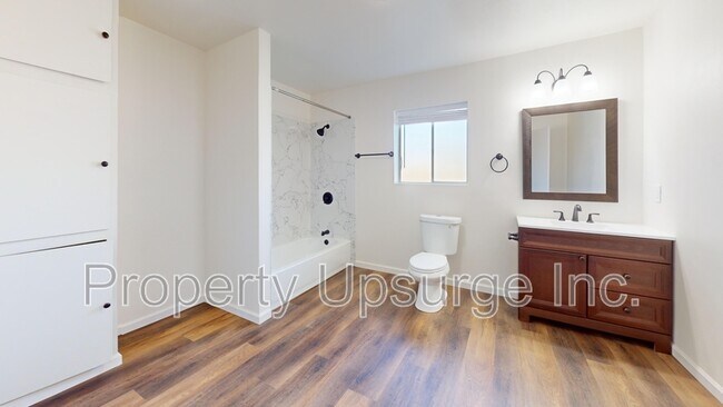 Foto del edificio - 415 Lake Blvd