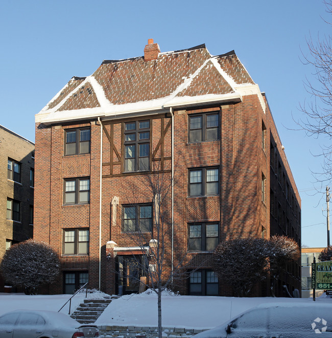 Building Photo - Grand Heritage Apartments