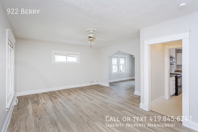 Foto del edificio - 922 Berry-