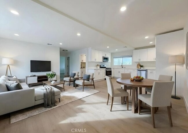 Building Photo - 17903 Dorsey Way