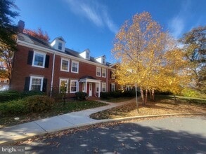 Building Photo - 3279 S Stafford St