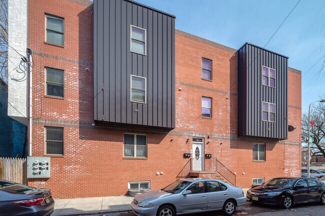 Building Photo - 1511 W Susquehanna Ave