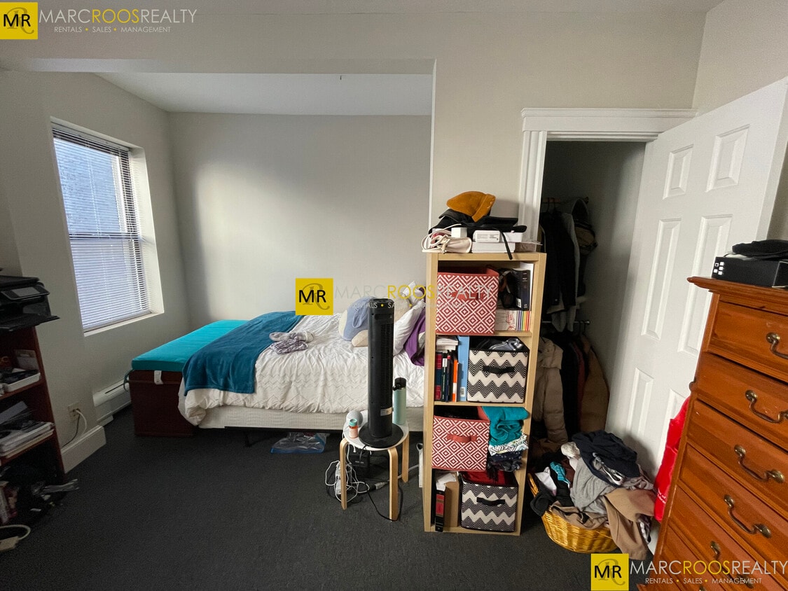 Foto principal - 843 Beacon St