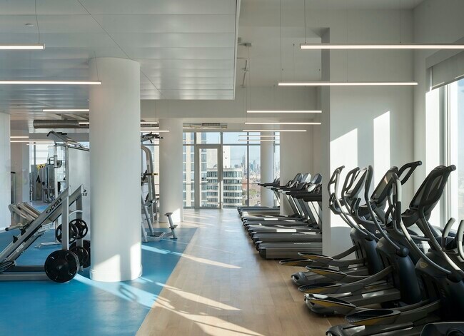 Foto del edificio - 300 Ashland Pl