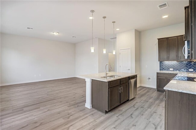 Foto del edificio - 1208 Limelight Ln