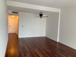 Building Photo - 18151 NE 31st Ct