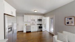Building Photo - 836 Canterbury St
