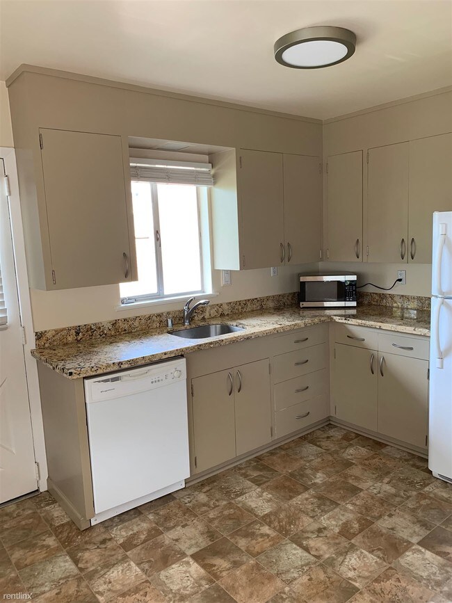 Building Photo - 2 br, 1 bath  - 1543 Howard Ave Apt 2
