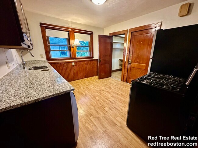 Foto del edificio - 218 N Central Ave