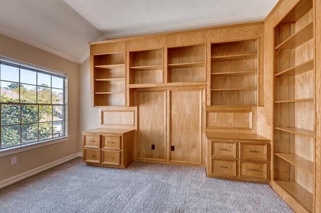 Foto del edificio - 13106 Sycamore Heights St