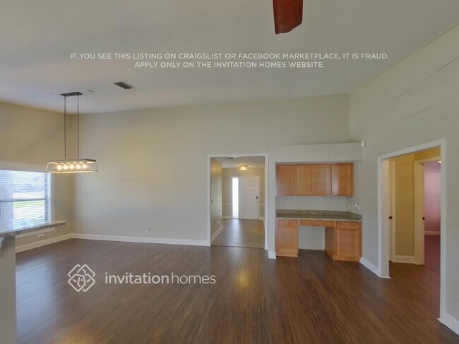 Foto del edificio - 9732 Cypress Pond Ave