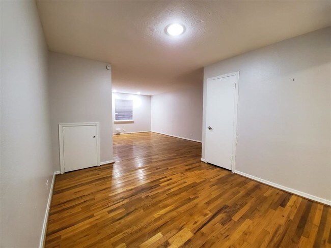 Building Photo - 3434 McFarlin Blvd