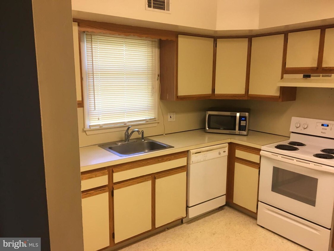 2110 Whitpain Hills, Blue Bell, PA 19422 Room for Rent in Blue Bell