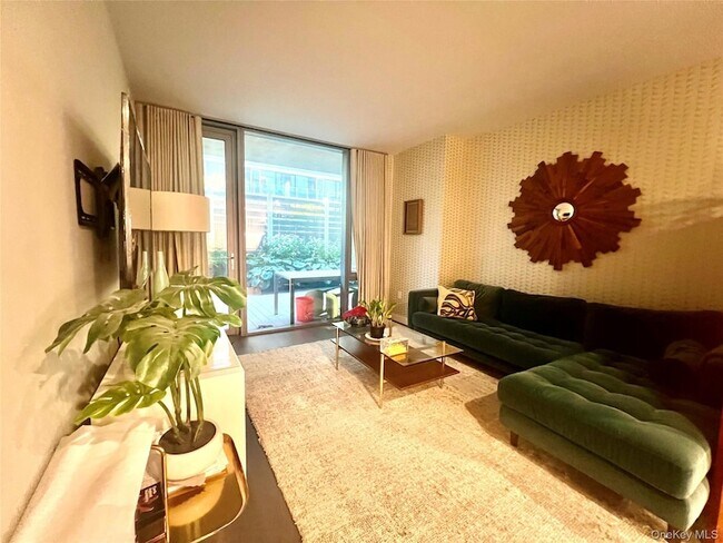 Foto del edificio - 131-03 40th Rd