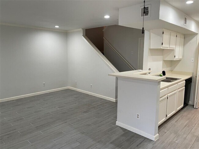 Foto del edificio - 14600 Fonmeadow Dr