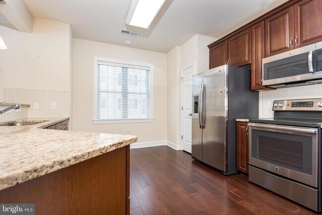 Foto del edificio - 15110 Heather Mill Ln