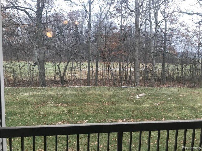 Building Photo - 42749 Lilley Pointe Dr