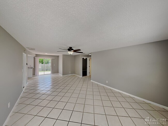 Foto del edificio - 5513 3rd Avenue Plaza W Bradenton FL