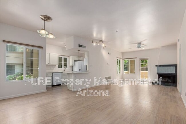 Building Photo - 11333 N 92nd St