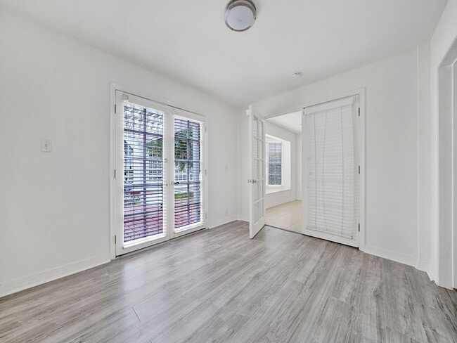 Building Photo - Coming Available 9/15/25 - Balboa Village ...