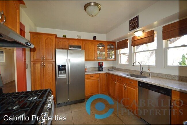 Building Photo - 2 br, 1 bath House - 2745 Madison Avenue