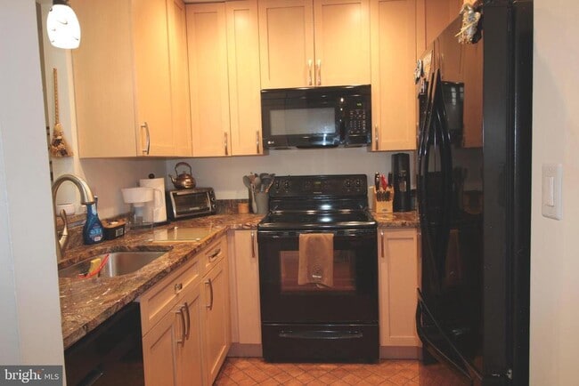 Building Photo - 20300 Gentle Way