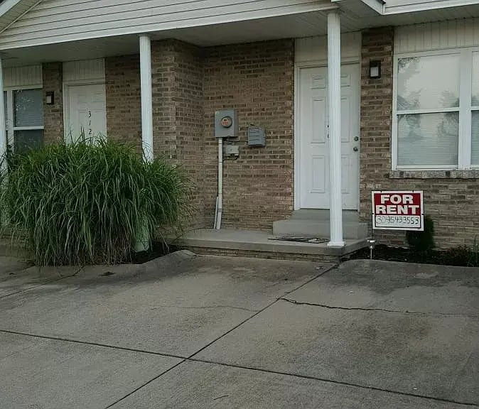 3126 Putnam Ave, Hurricane, WV 25526 Townhome Rentals in Hurricane WV