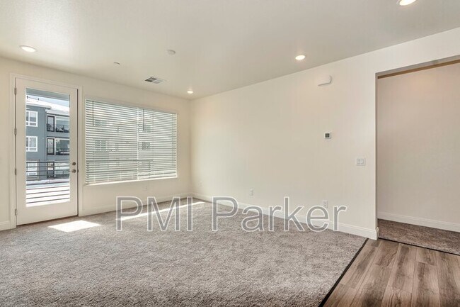 Foto del edificio - 16841 Askins Loop